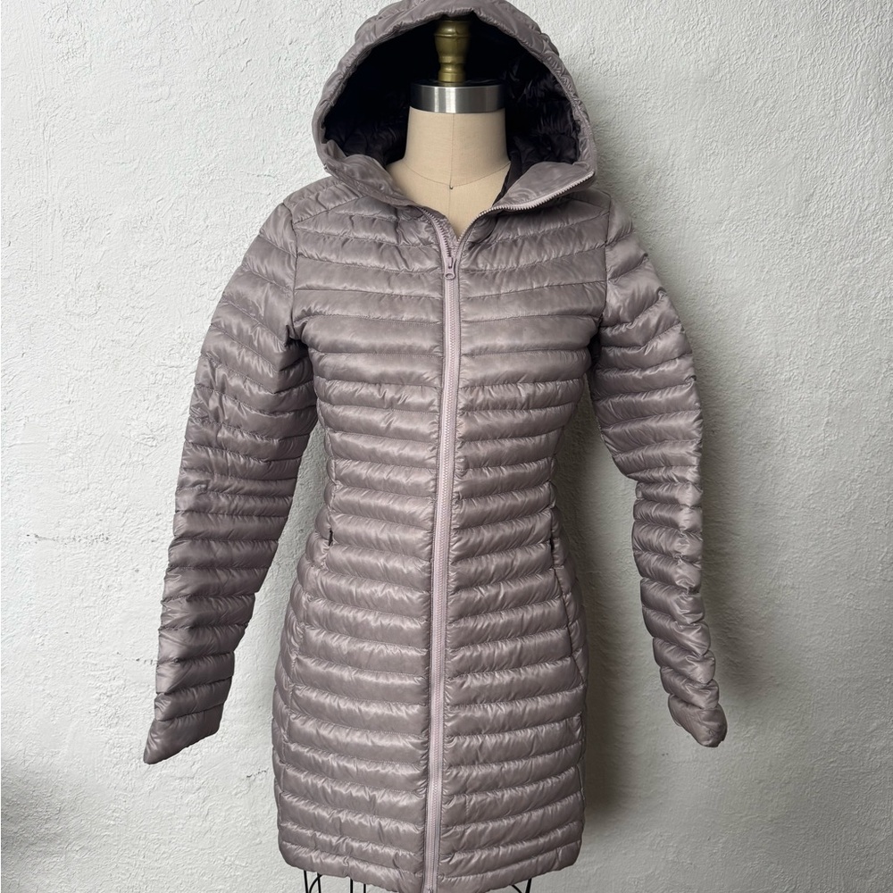 Arc'teryx Nuri long down coat - light lavender - Picture 4 of 9